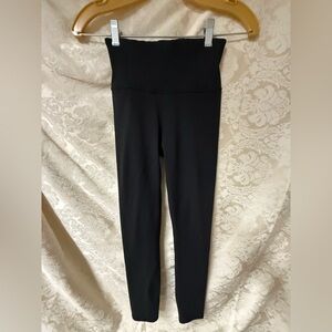 Vuori Black Leggings with ribbed waist band